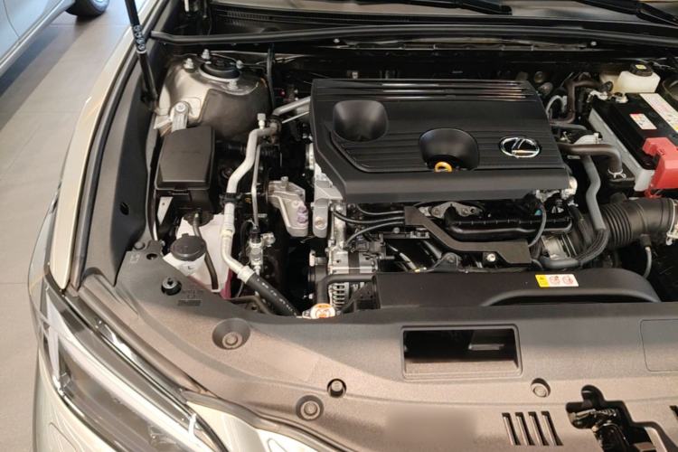 Used Lexus ES 2025 200 Premium Edition Engine Bay Right