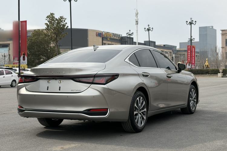 Used Lexus ES 2025 200 Premium Edition Exterior 6