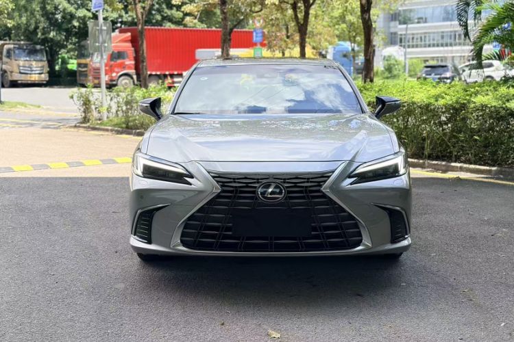 Used Lexus ES 2025 200 Premium Edition Exterior 7