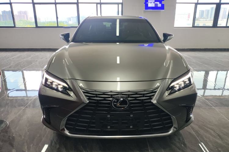 Used Lexus ES 2025 200 Premium Edition Front
