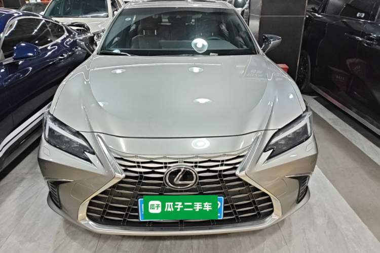 Used Lexus ES 2025 200 Premium Edition Front