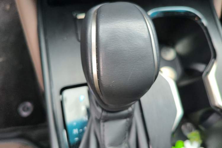 Used Lexus ES 2025 200 Premium Edition Gear Lever