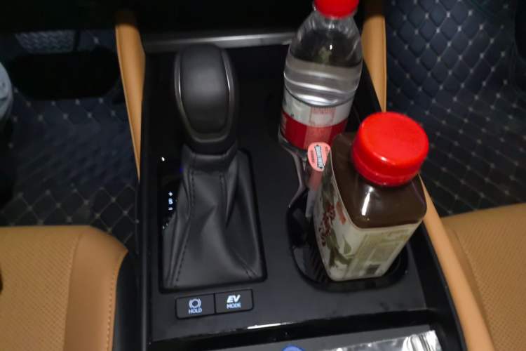 Used Lexus ES 2025 300h Deluxe Edition Gear Lever
