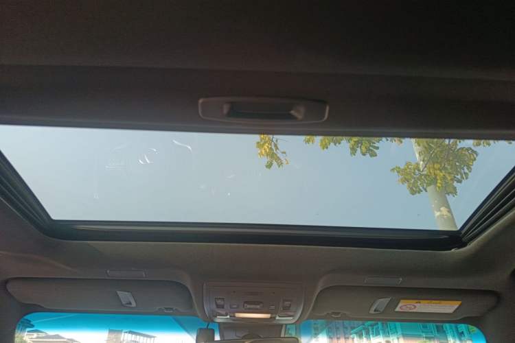 Used Lexus ES 2025 200 Premium Edition Headliner