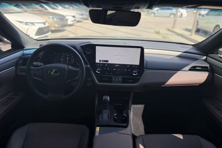 Used Lexus ES 2025 200 Premium Edition Interior 1