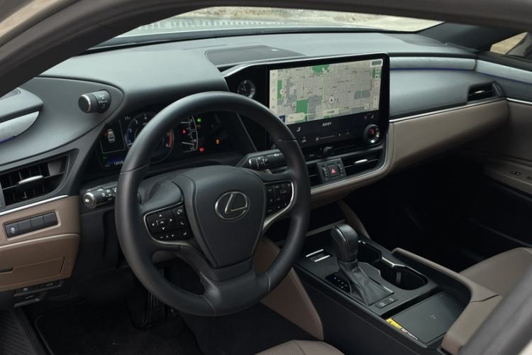 Used Lexus ES 2025 200 Premium Edition Interior 14