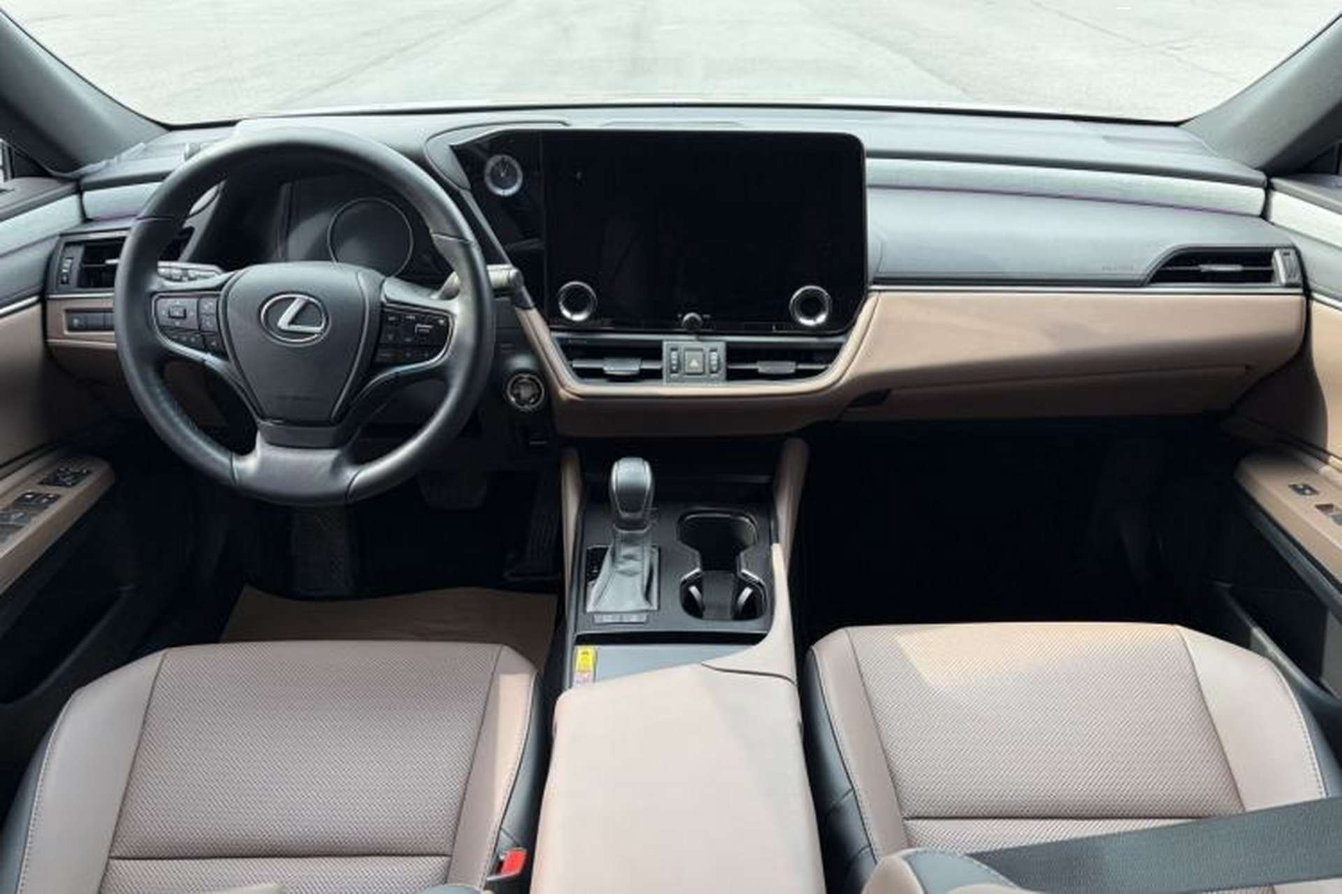 Used Lexus ES 2025 200 Premium Edition Interior 2
