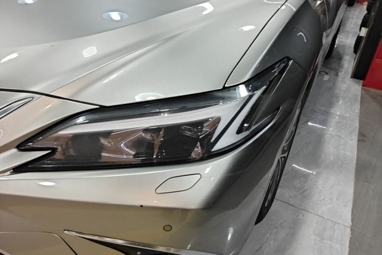 Used Lexus ES 2025 200 Premium Edition Left Front Headlight