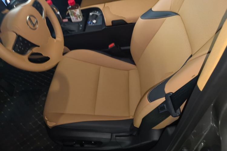Used Lexus ES 2025 300h Deluxe Edition Left Front Seat