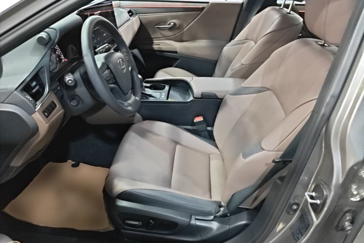 Used Lexus ES 2025 200 Premium Edition Left Front Seat