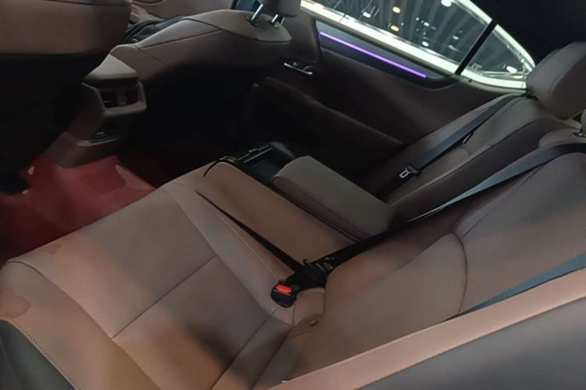 Used Lexus ES 2025 200 Premium Edition Left Rear Seat