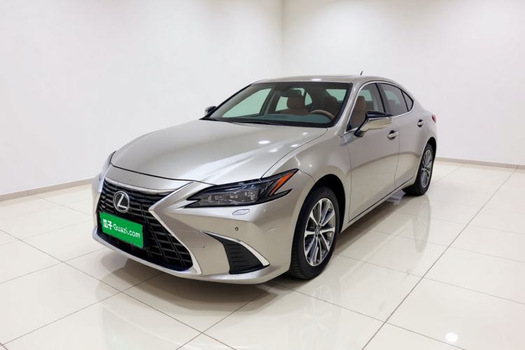 Lexus ES 2025 200 Premium Edition