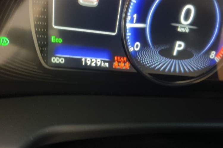 Used Lexus ES 2025 200 Premium Edition Odometer Close Up