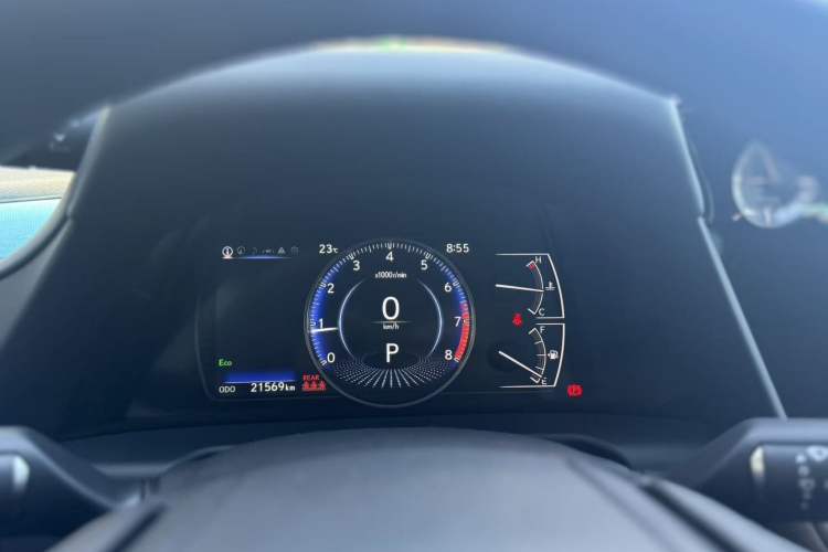 Used Lexus ES 2025 200 Premium Edition Odometer Close Up