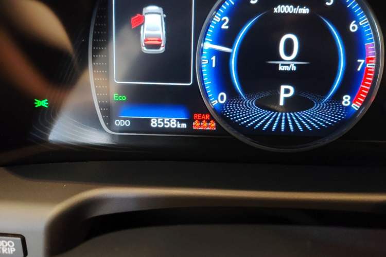 Used Lexus ES 2025 200 Premium Edition Odometer Close Up