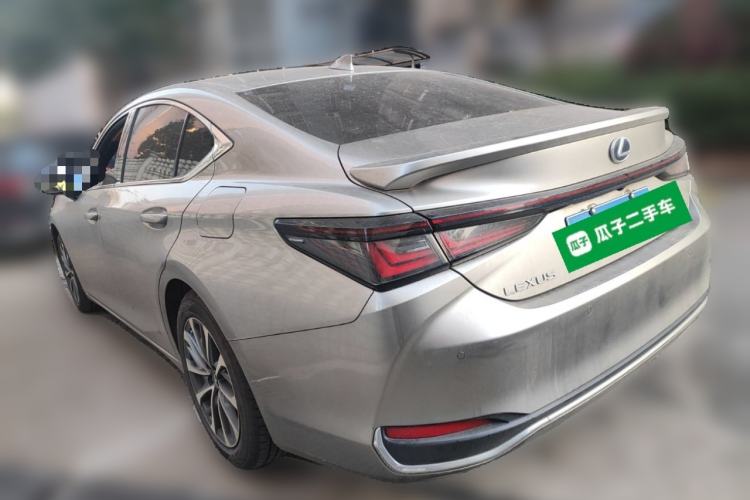 Used Lexus ES 2025 200 Premium Edition Rear Left 45 Deg