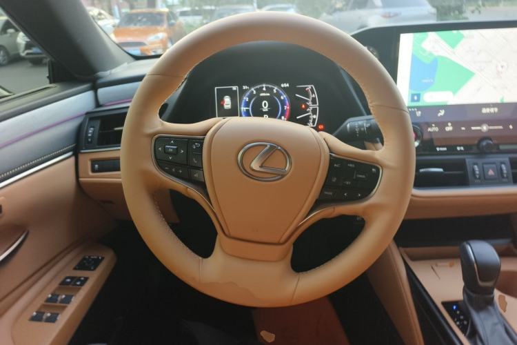 Used Lexus ES 2025 200 Premium Edition Steering Wheel