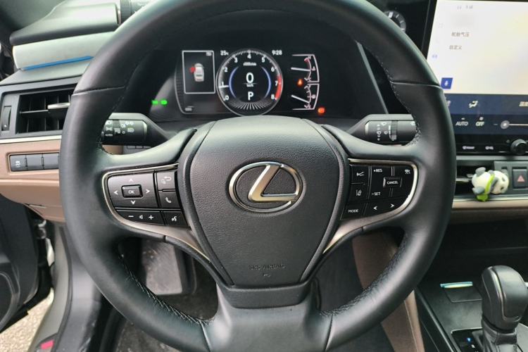 Used Lexus ES 2025 200 Premium Edition Steering Wheel
