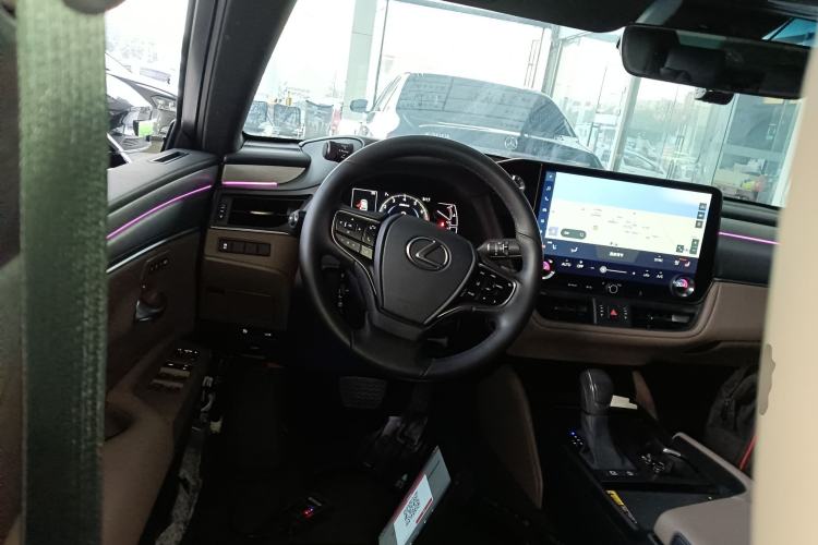 Used Lexus ES 2025 200 Premium Edition Steering Wheel