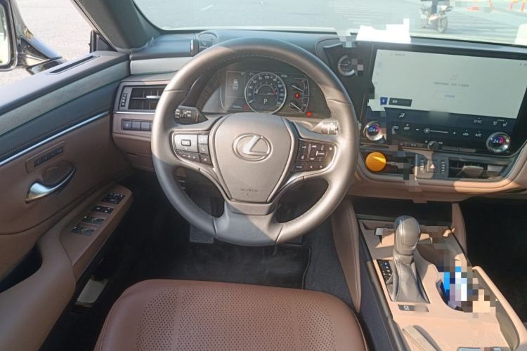 Used Lexus ES 2025 200 Premium Edition Steering Wheel