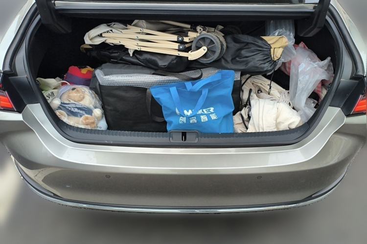 Used Lexus ES 2025 200 Premium Edition Trunk