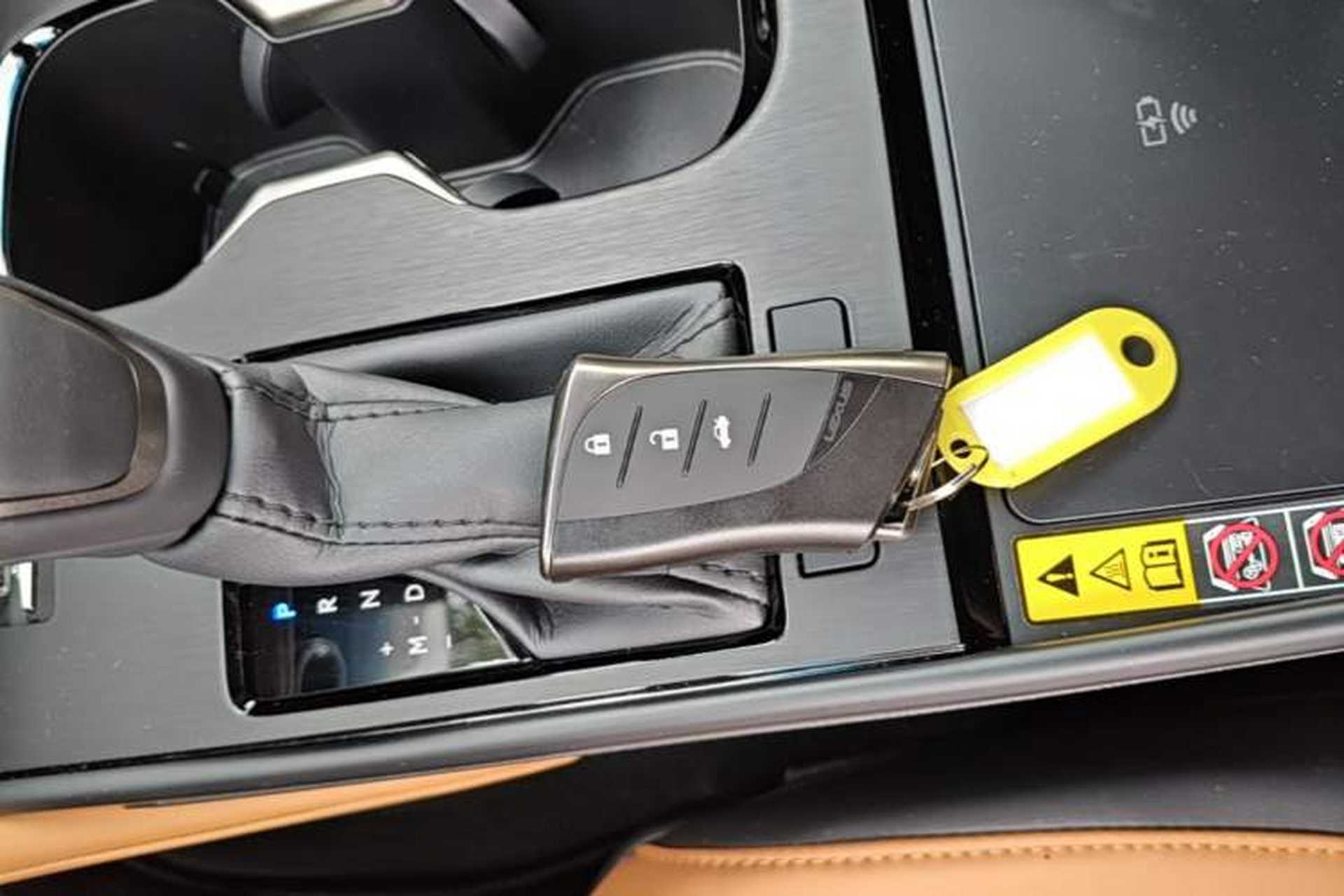 Used Lexus ES 2025 200 Premium Edition Vehicle Key