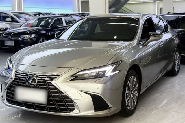 Used Lexus ES 2025 200 Premium Edition