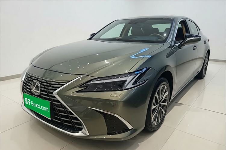 Lexus ES 2025 200 Premium Edition