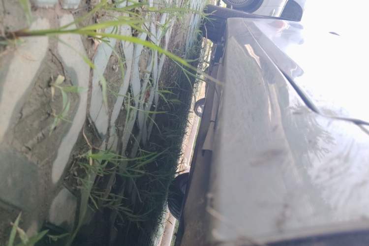 Used Lexus ES 2025 300h Deluxe Edition Chassis Front Right