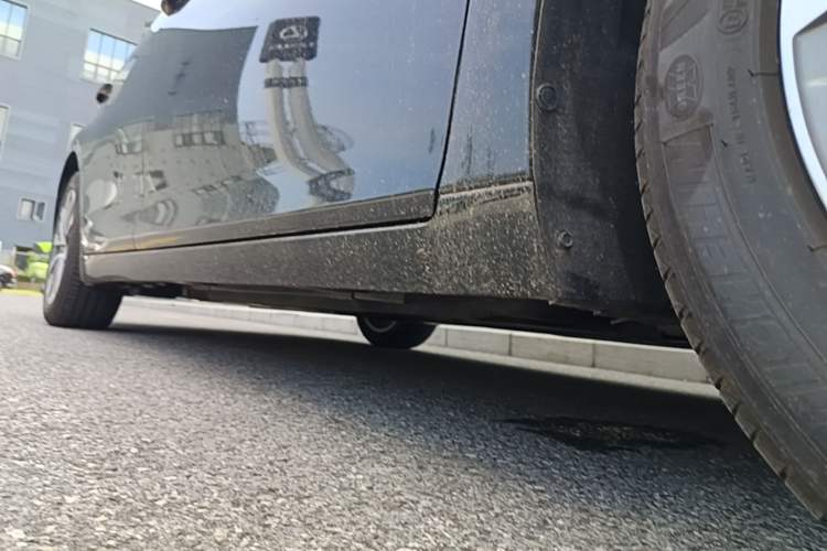 Used Lexus ES 2025 300h Deluxe Edition Chassis Front Right