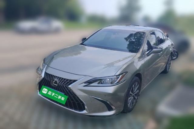 Used Lexus ES 2025 300h Deluxe Edition
