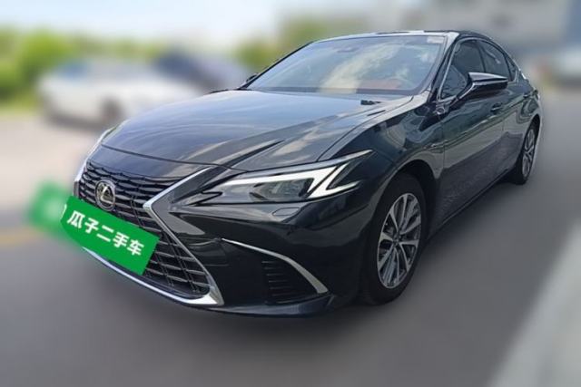 Used Lexus ES 2025 300h Deluxe Edition