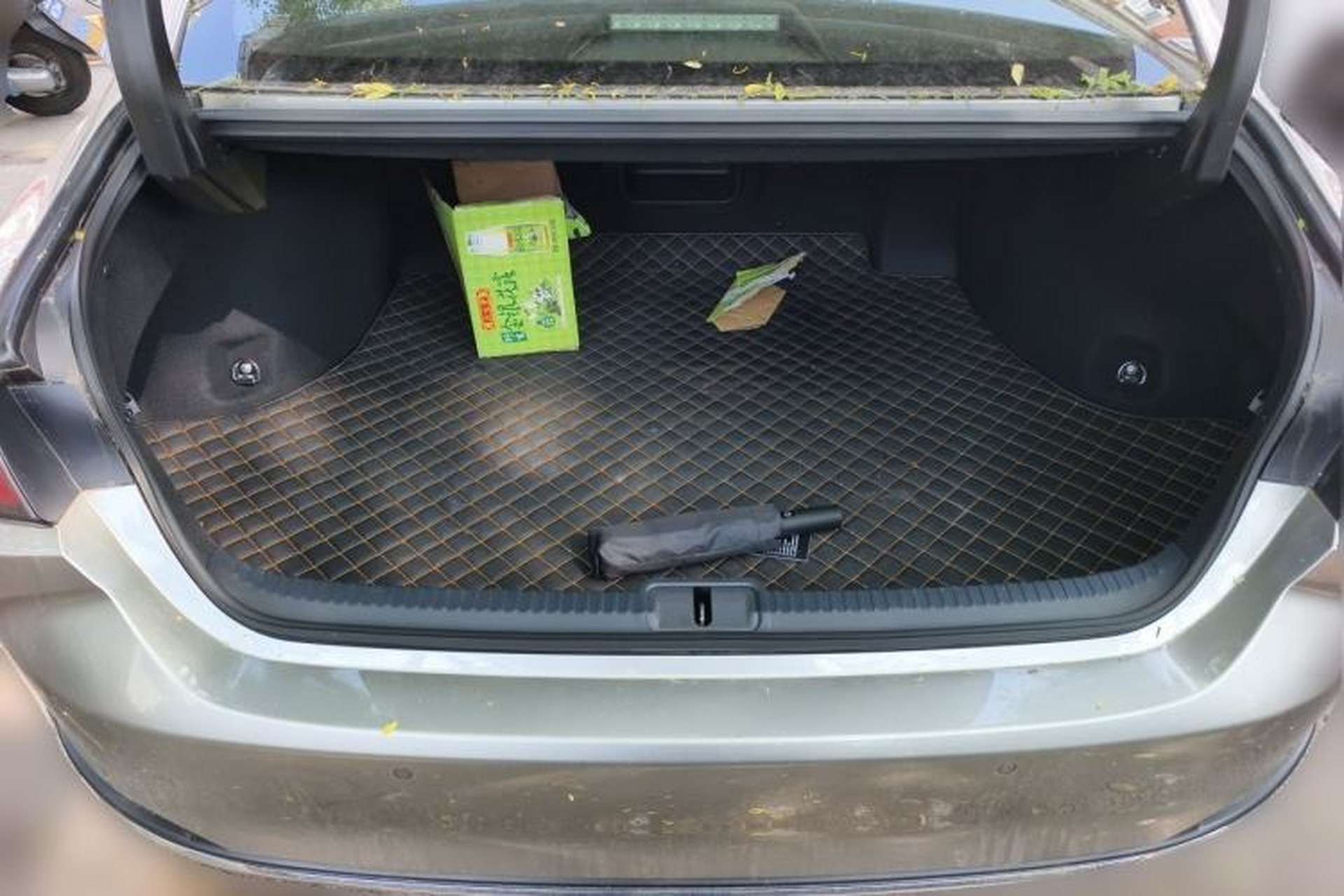 Used Lexus ES 2025 200 Premium Edition Trunk