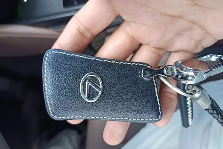 Used Lexus ES 2025 300h Deluxe Edition Vehicle Key