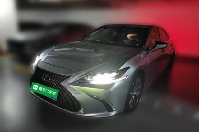 Used Lexus ES 2025 300h Premium Edition