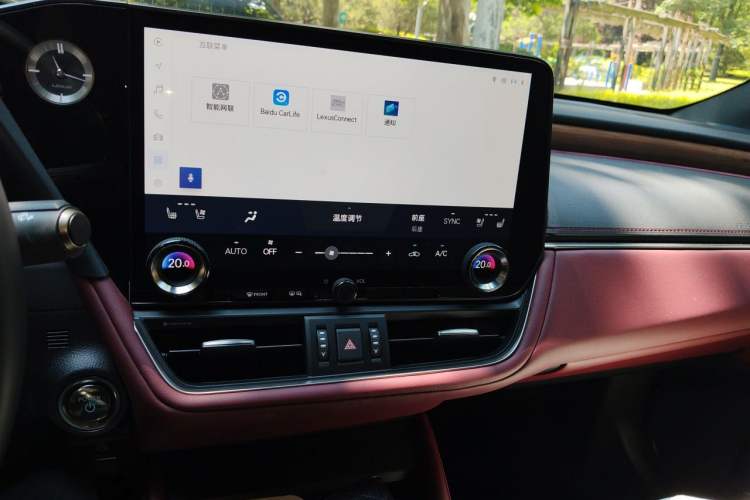 Used Lexus ES 2025 300h Executive Edition Audio And AC Panel