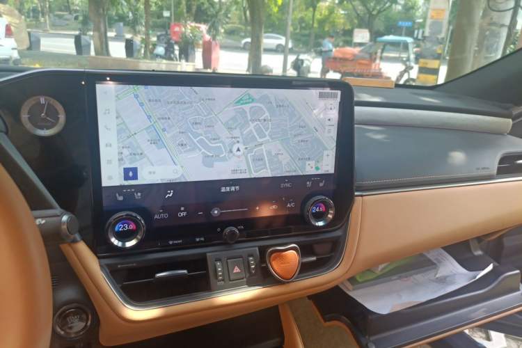 Used Lexus ES 2025 200 Premium Edition Audio And AC Panel