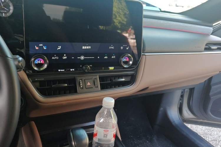 Used Lexus ES 2025 200 Premium Edition Audio And AC Panel