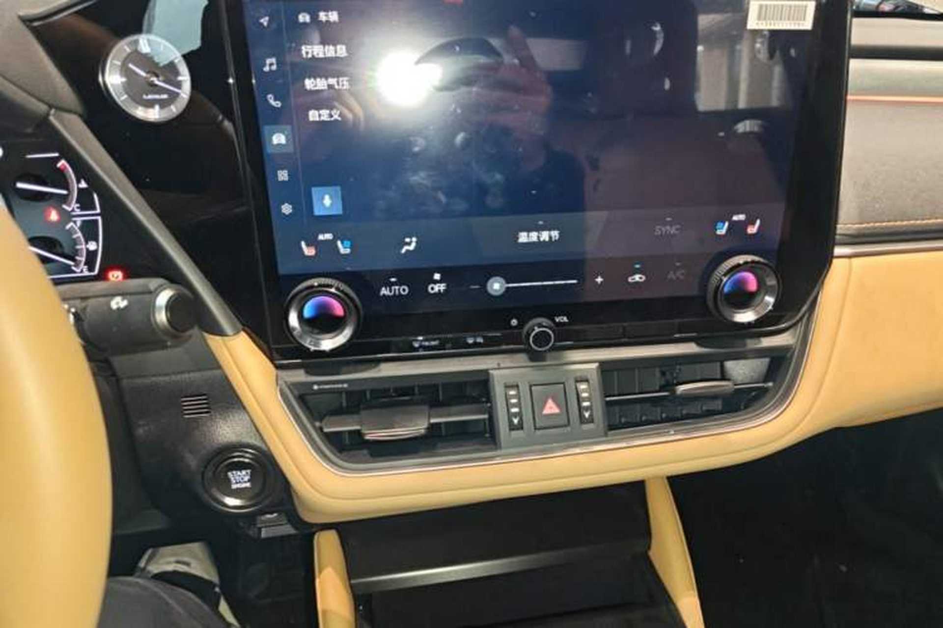 Used Lexus ES 2025 200 Premium Edition Audio And AC Panel