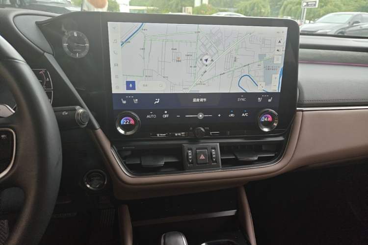 Used Lexus ES 2025 300h Deluxe Edition Audio And AC Panel