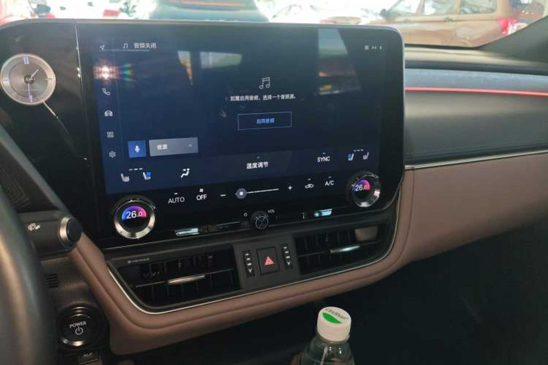 Used Lexus ES 2025 300h Deluxe Edition Audio And AC Panel