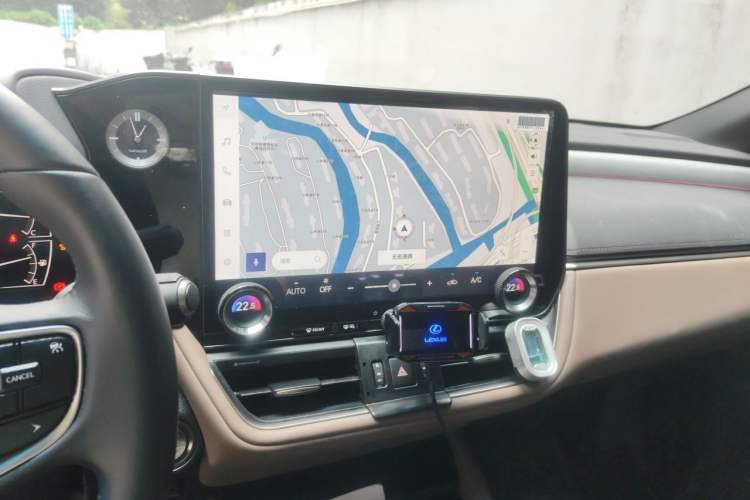 Used Lexus ES 2025 200 Premium Edition Audio And AC Panel
