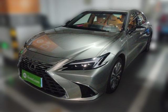 Used Lexus ES 2025 300h Deluxe Edition