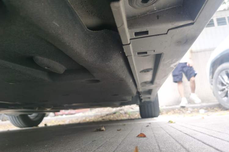 Used Lexus ES 2025 200 Premium Edition Chassis Front Left