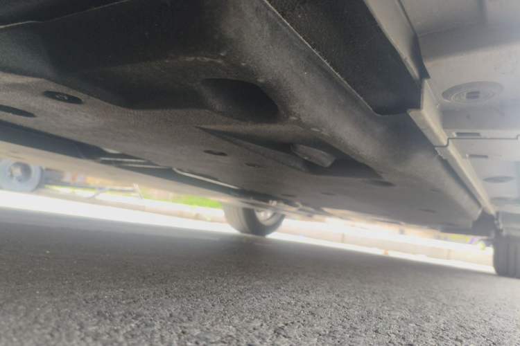 Used Lexus ES 2025 200 Premium Edition Chassis Front Left