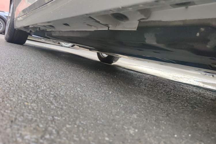 Used Lexus ES 2025 200 Premium Edition Chassis Front Right
