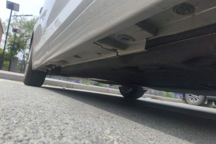Used Lexus ES 2025 200 Premium Edition Chassis Front Right