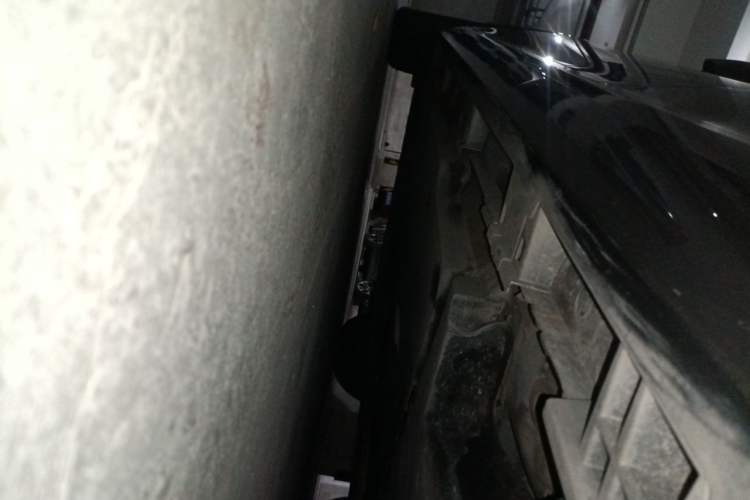 Used Lexus ES 2025 300h Deluxe Edition Chassis Rear Left