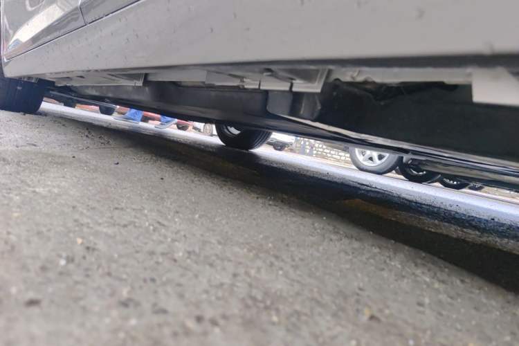 Used Lexus ES 2025 200 Premium Edition Chassis Rear Left