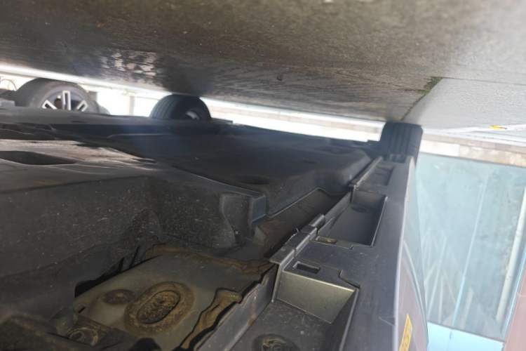 Used Lexus ES 2025 200 Premium Edition Chassis Rear Left